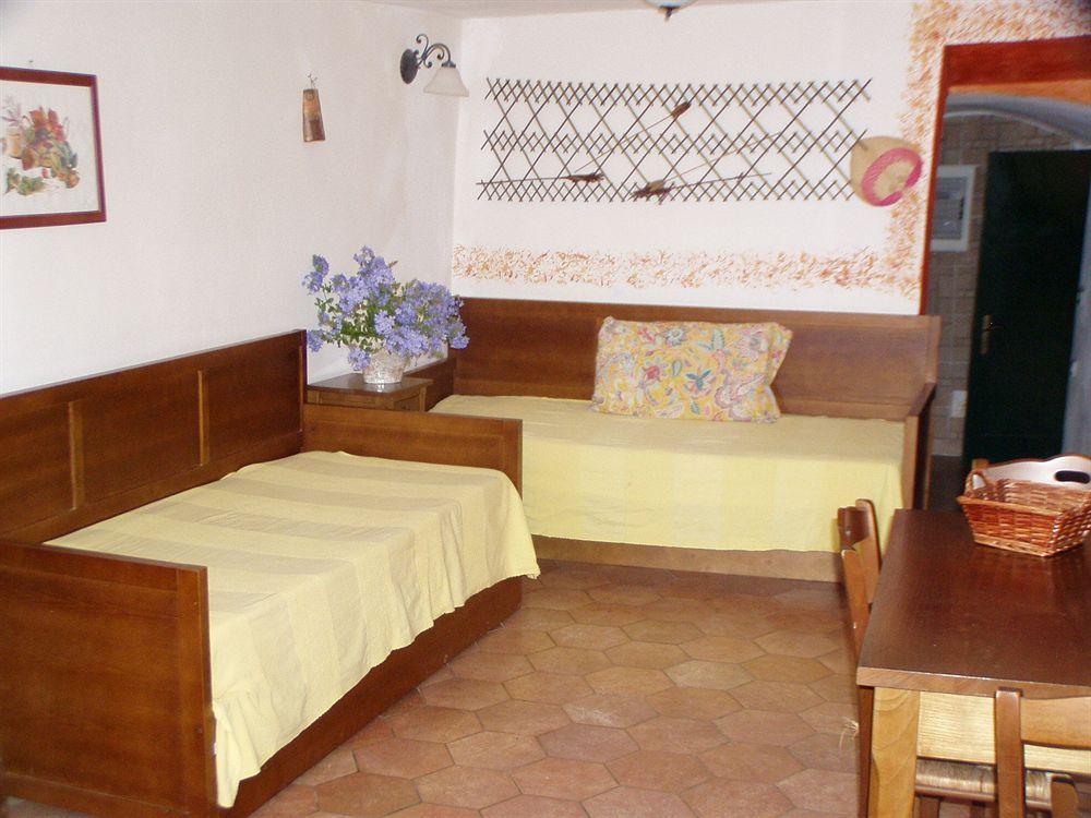 Il Borgo Di Campi 2*