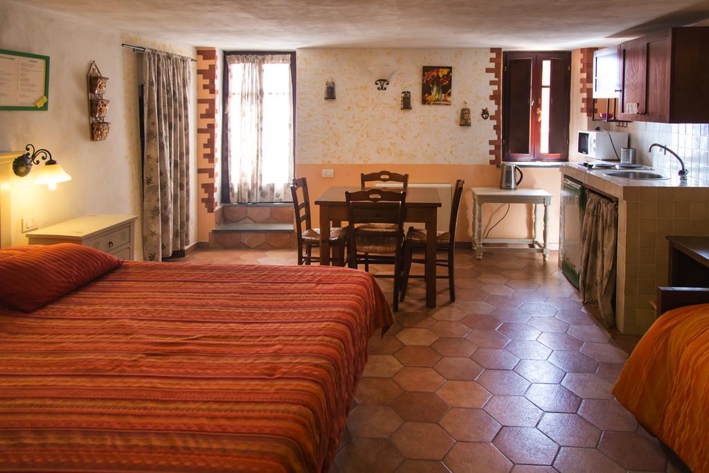Aparthotel Il Borgo Di Campi 2*