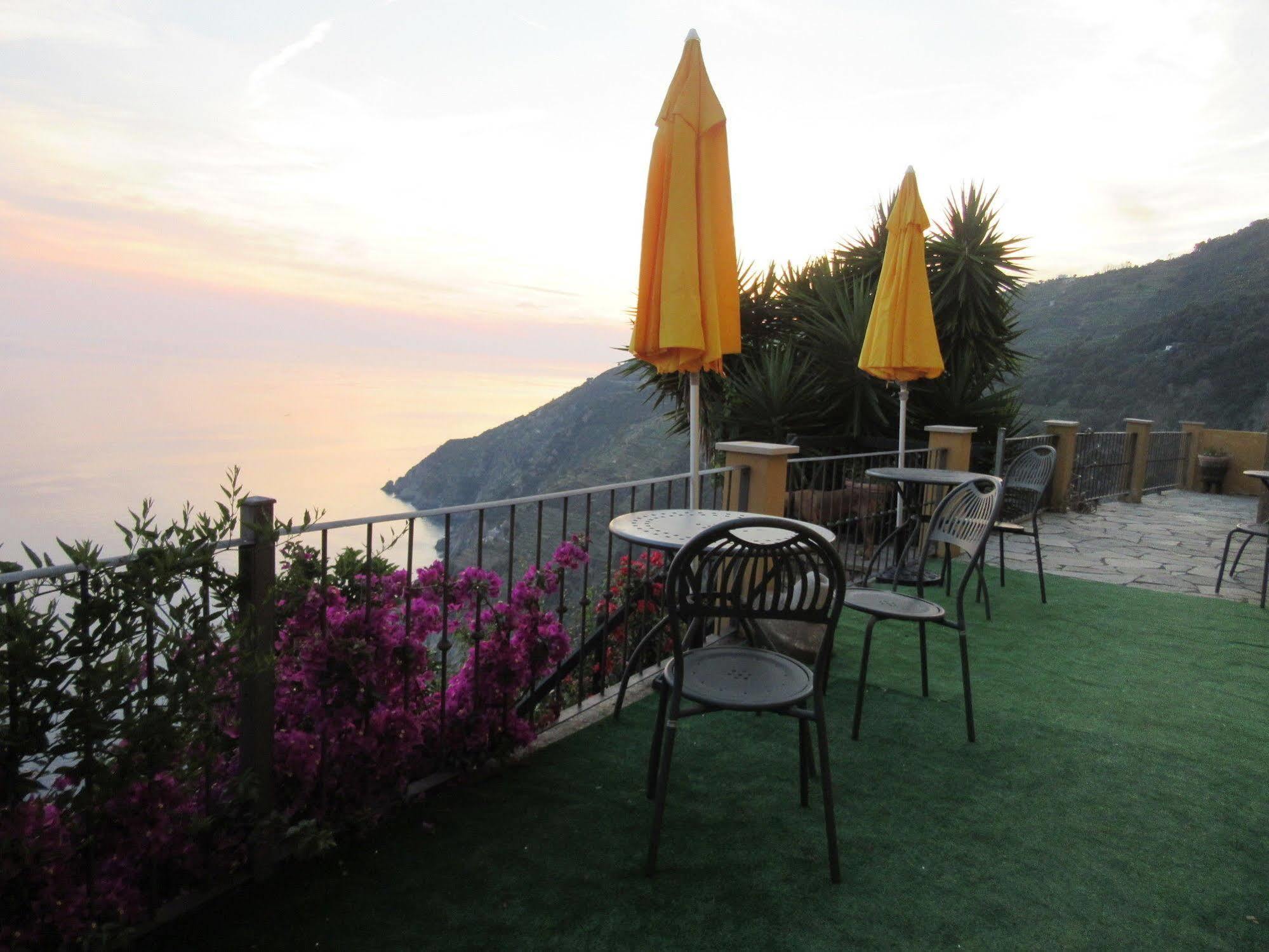 Il Borgo Di Campi Aparthotel 2*
