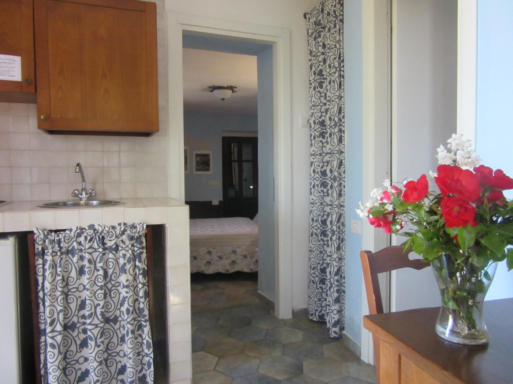 Apartahotel Il Borgo Di Campi