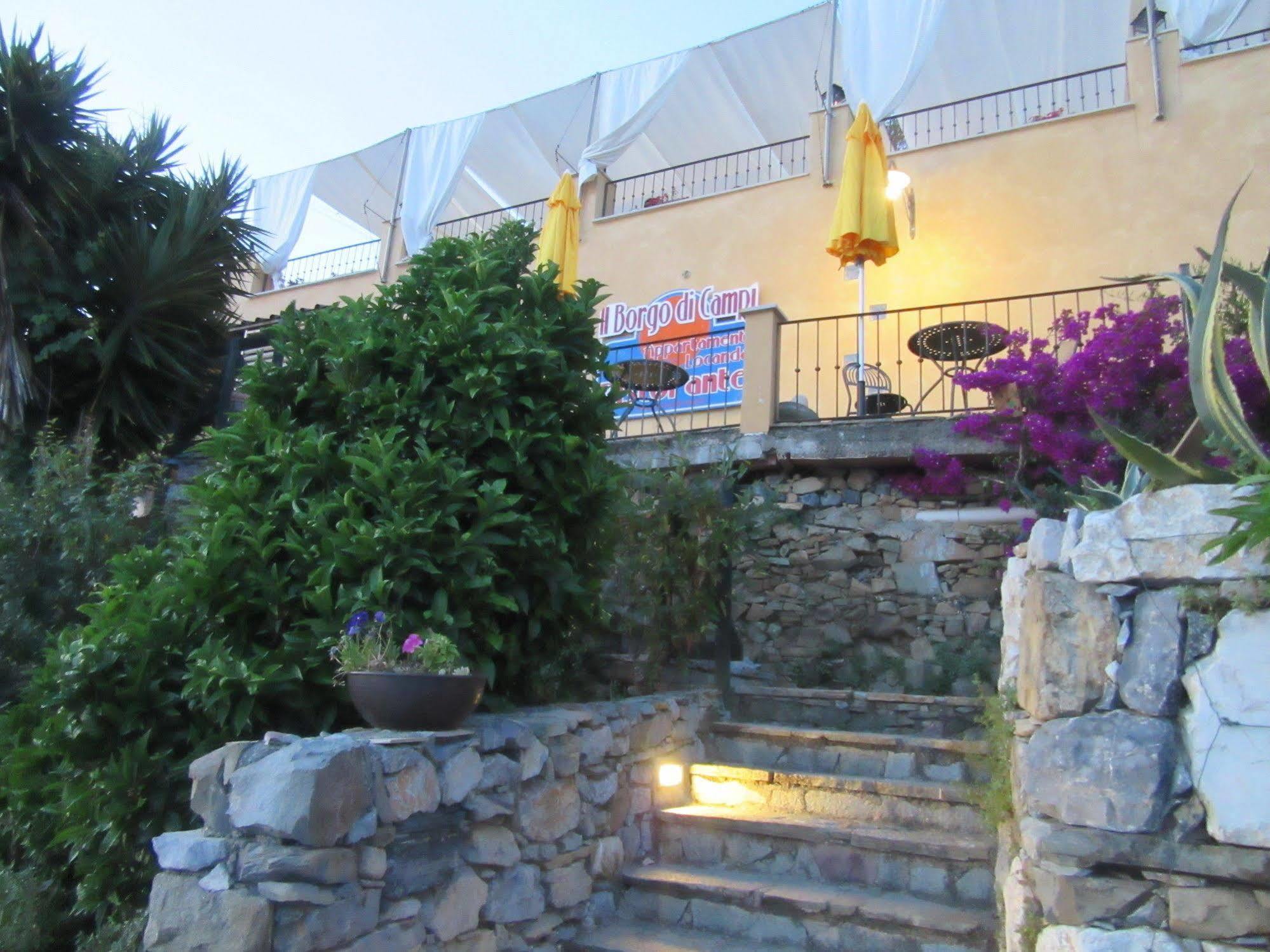 Il Borgo Di Campi Aparthotel 2*